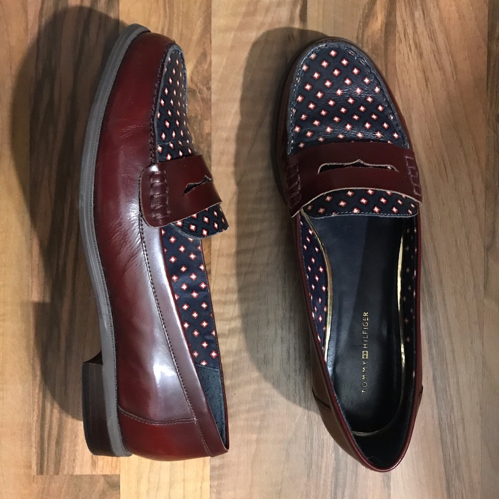 Tommy Hilfiger paisley print loafer size:8.5